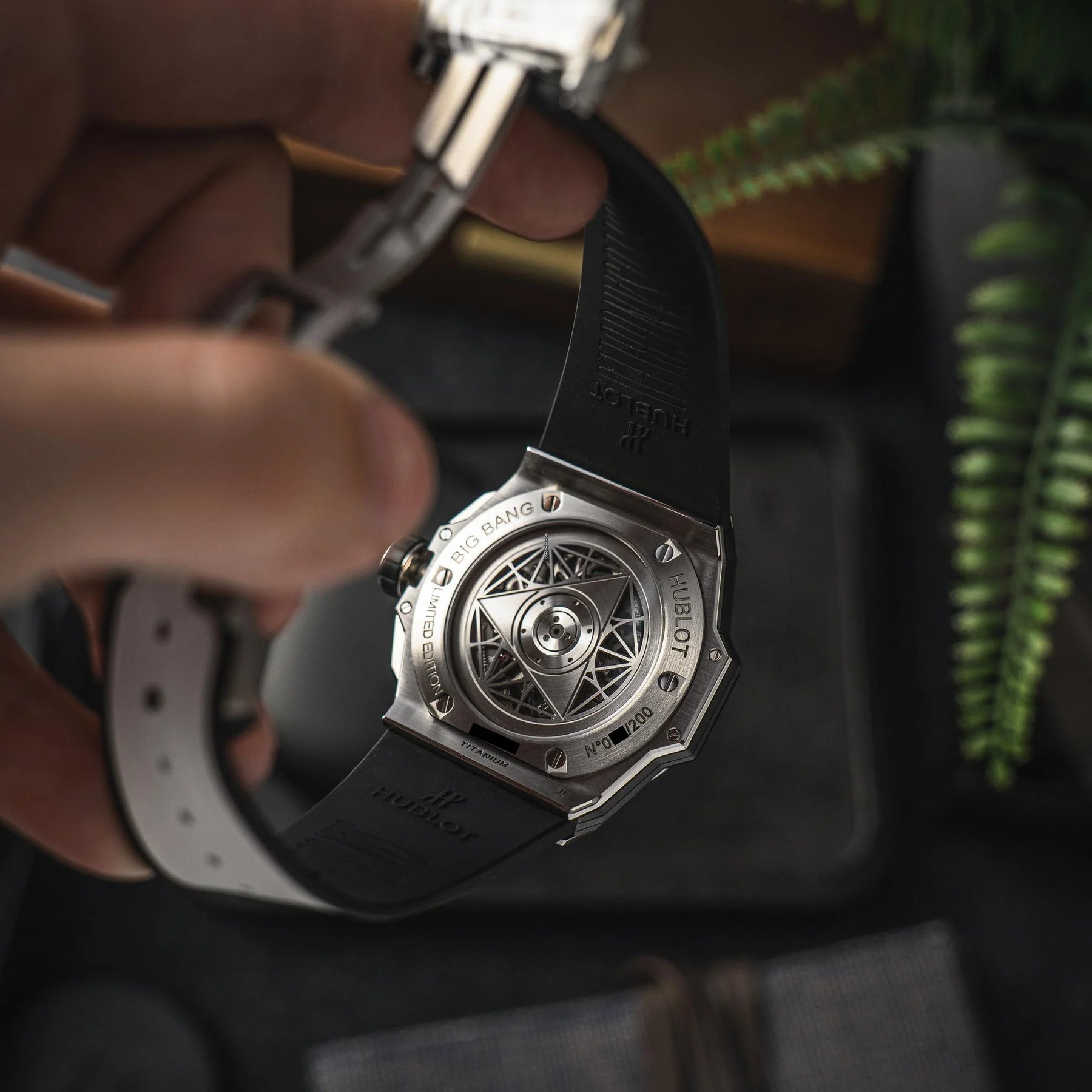 Relógio Hublot Big Bang Master Grade Full Sphire Glsss H